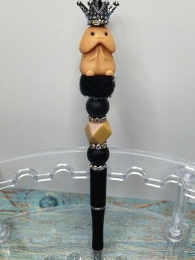 Hand Crafted Crowned "Richard" Beaded Pen